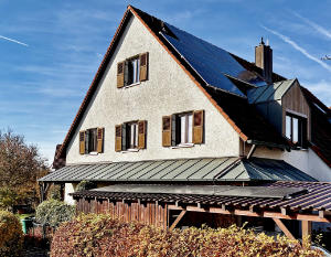 Sonnenstrom auch ohne Süddach - So senken Sie erfolgreich Ihre Energiekosten