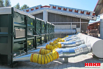 Solare Trocknung in der Forstwirtschaft - 320 m2 Luftkollektoranlage bei Forstbetrieb Stiftung Liebenau